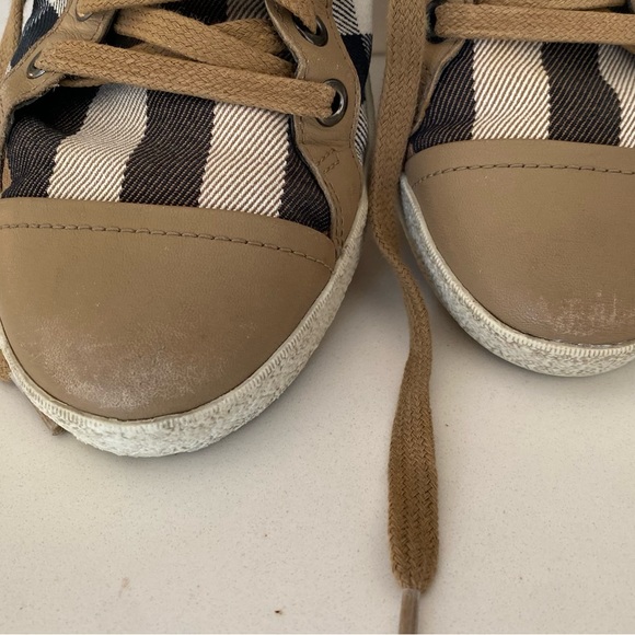 Burberry original woman shoes,  American size 7.5 - Picture 9 of 9